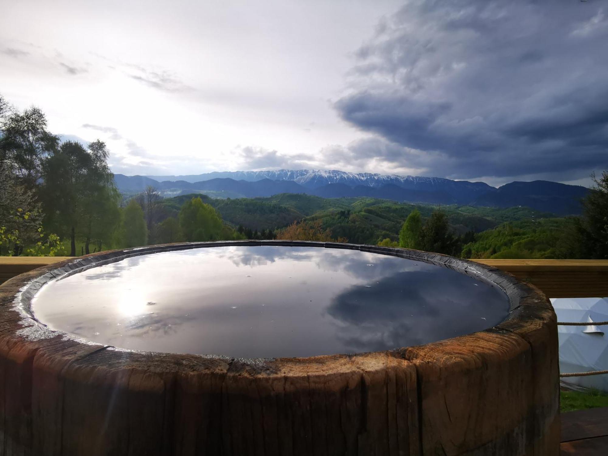 Glamping Zazen Hotel Drumu Carului Bagian luar foto