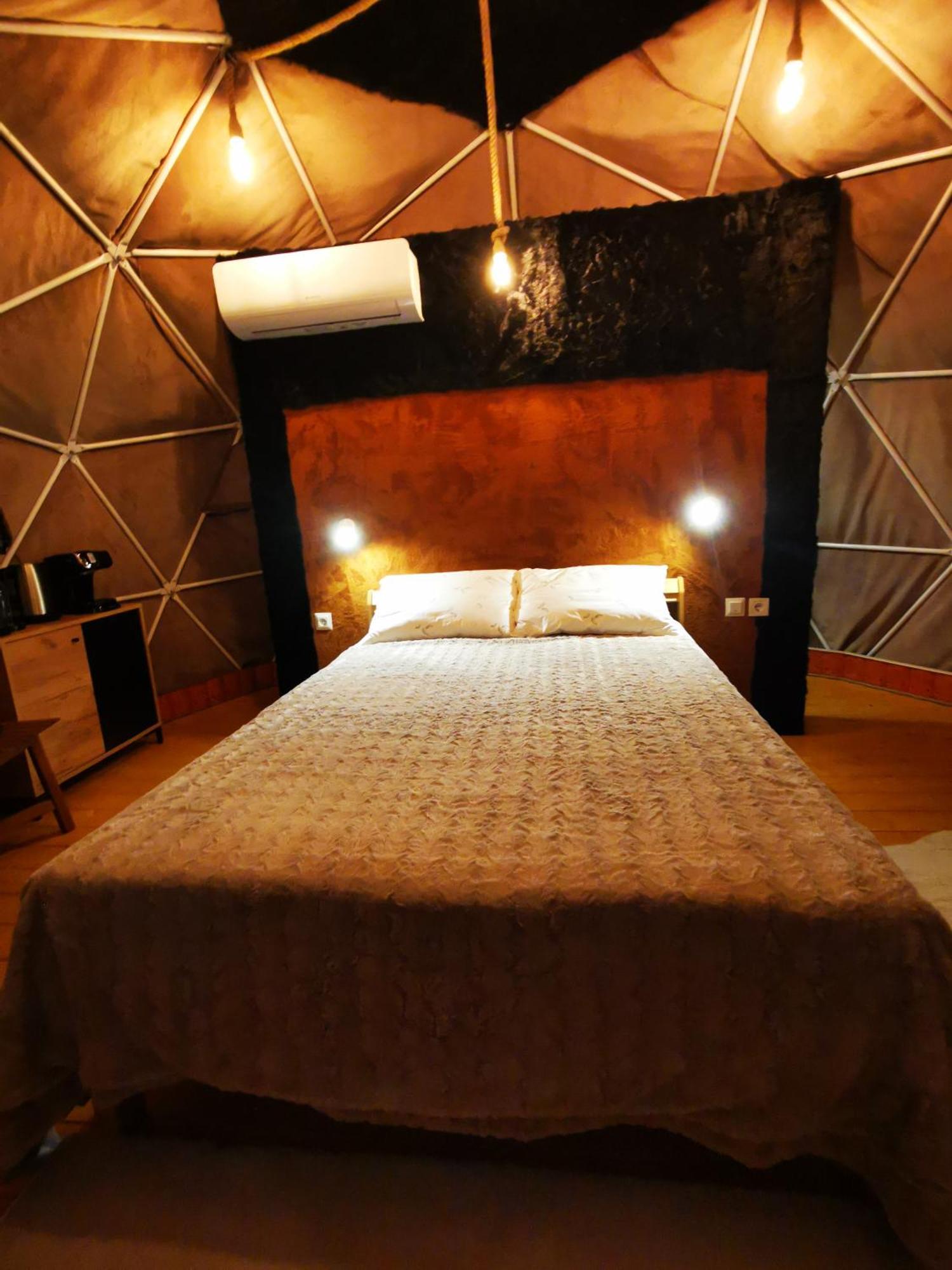 Glamping Zazen Hotel Drumu Carului Bagian luar foto
