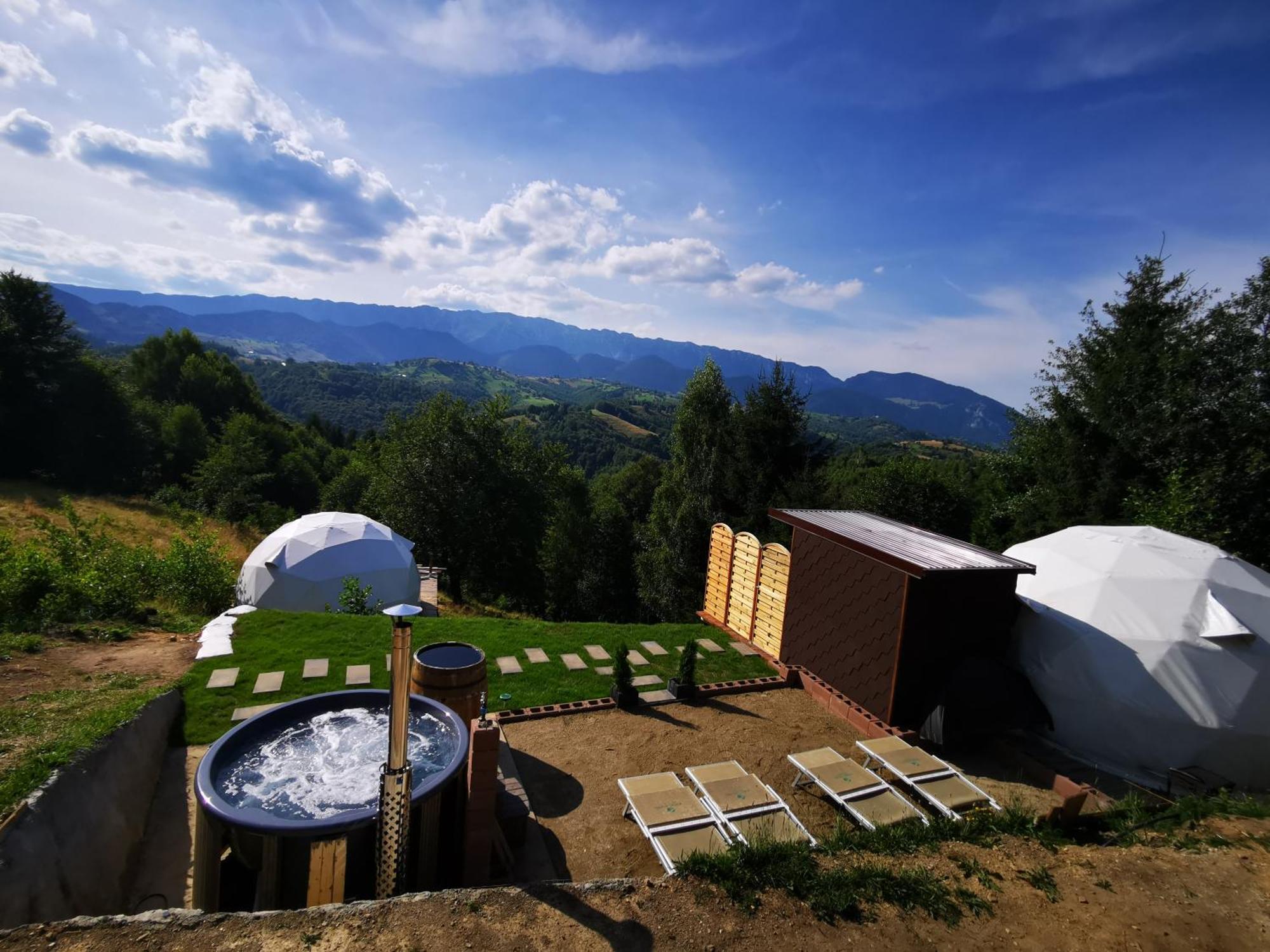Glamping Zazen Hotel Drumu Carului Bagian luar foto